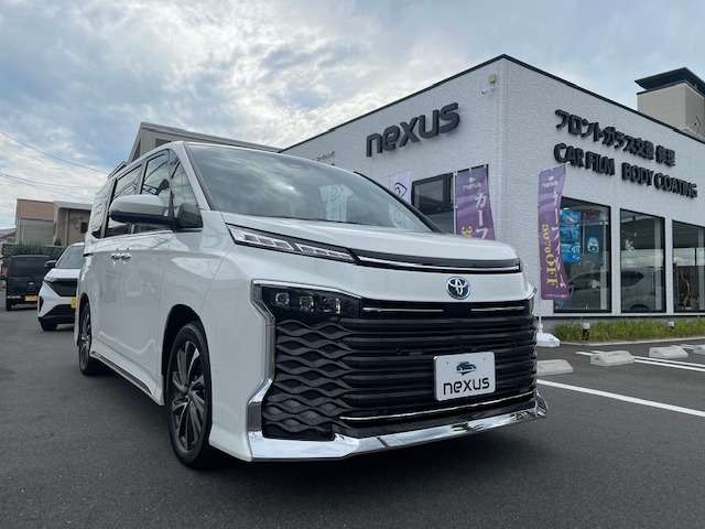 岡山市のお客様にコーティング(ダイヤモンドプレミアム) ヴォクシー (新車)