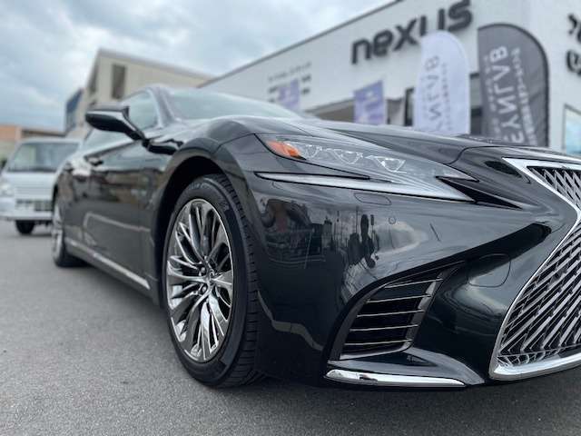 岡山市のお客様にコーティング(セラミックV2) LEXUS LS500 (経年者)