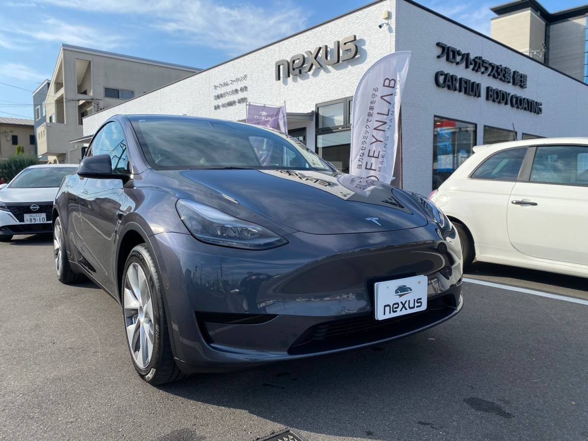 岡山市のお客様にコーティング+鈑金修理 TESLA MODE Y 11/19